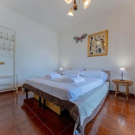 Eagle House, Vista Pazzesca Holiday home