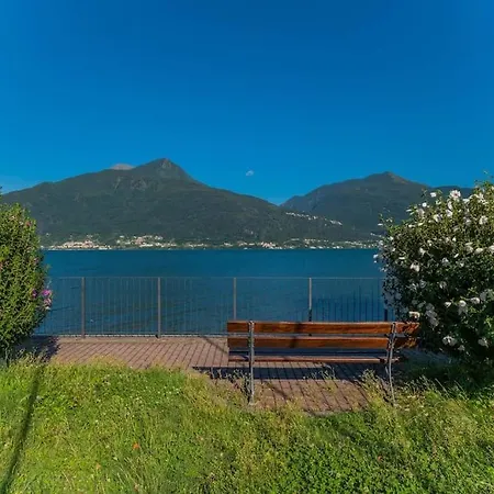 Eagle House, Vista Lago Pazzesca Holiday home *
